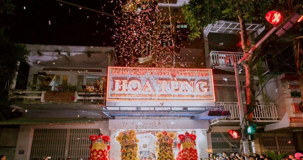 Cận cảnh bông Vàng Hoa Tùng