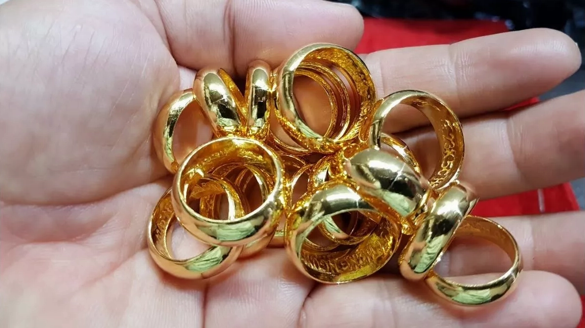 Chi tiết giá nhẫn vàng 9999