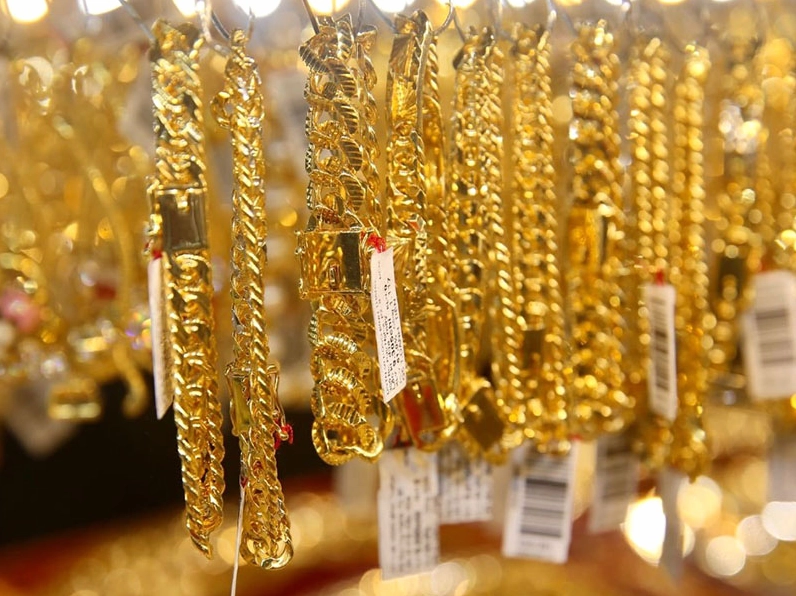 Cửa hàng Vàng Nhật Hạ trưng bày sản phẩm