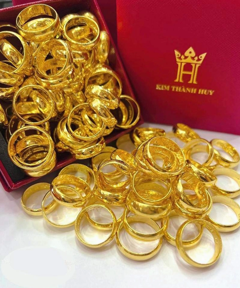 Giao dịch vàng tại cửa hàng