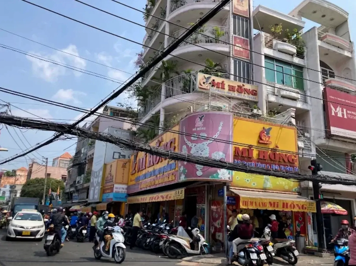 Mặt tiền Tiệm vàng Mi Hồng