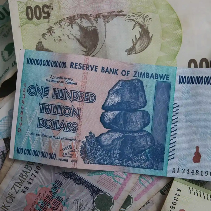Mệnh giá tiền Zimbabwe cao trong siêu lạm phát