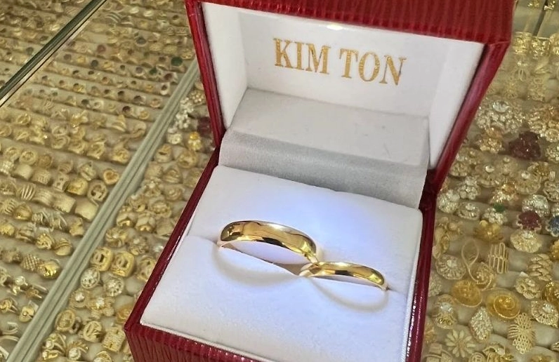 So sánh giá vàng Kim Tôn và các loại vàng khác