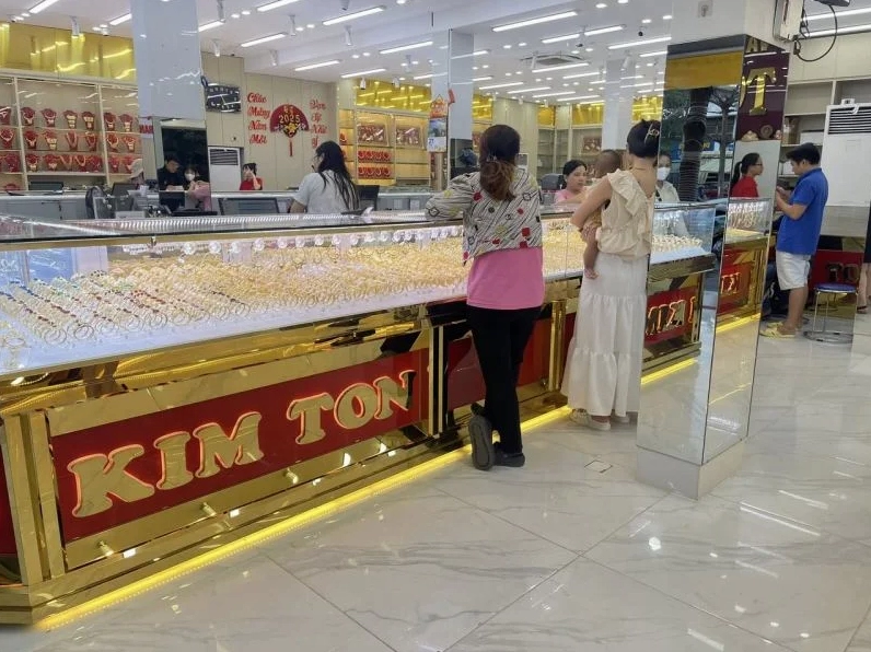 Tiệm vàng Kim Tôn Long Thành