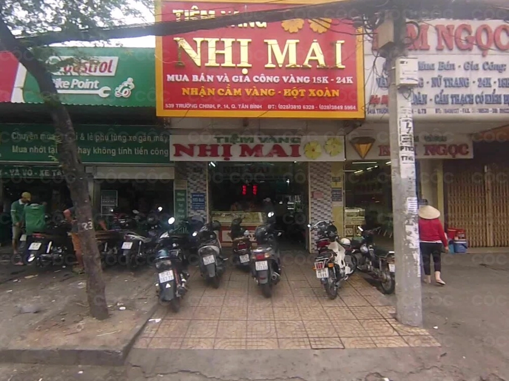 Trang sức vàng tinh xảo tại Tiệm Vàng Nhị Mai