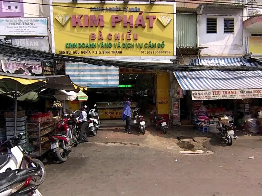 Vàng trang sức tại tiệm vàng
